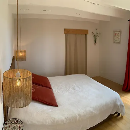 Aux Logis De Fonfroide Chez Mylene & David 3* Marcoles