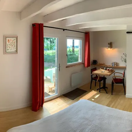 Bed & Breakfast Aux Logis De Fonfroide Chez Mylene & David *