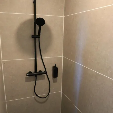 Aux Logis De Fonfroide Chez Mylene & David 3* Marcoles