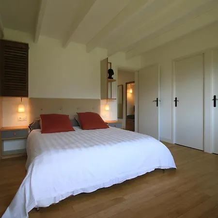 Aux Logis De Fonfroide Chez Mylène&david Couette-café Marcoles