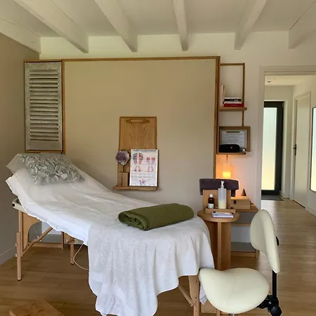 Bed & Breakfast Aux Logis De Fonfroide Chez Mylene & David Marcoles