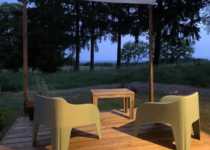 Aux Logis De Fonfroide Chez Mylene & David 3*