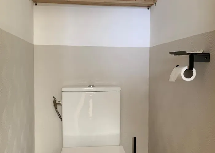 Aux Logis De Fonfroide Chez Mylene & David Отель типа 