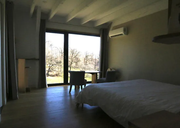 Aux Logis De Fonfroide Chez Mylene & David Marcoles