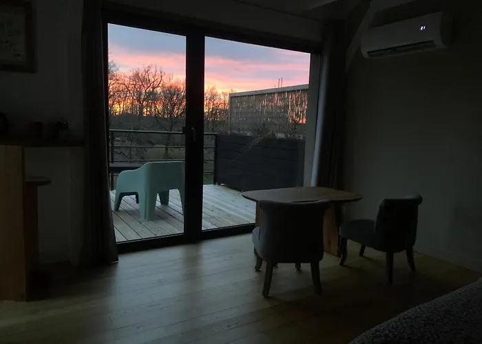 Aux Logis De Fonfroide Chez Mylene & David 3*