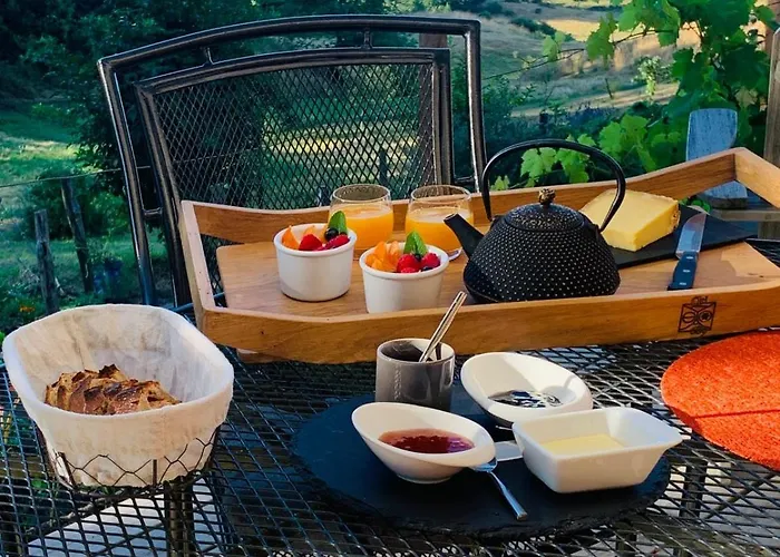 Aux Logis De Fonfroide Chez Mylene & David Marcoles